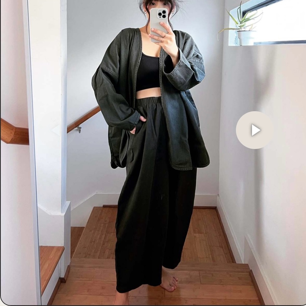 APRIL MEETS OCTOBER
Los Angeles Pants Black size S/M